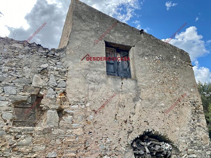 Casa quadrilocale in vendita in Termini Imerese