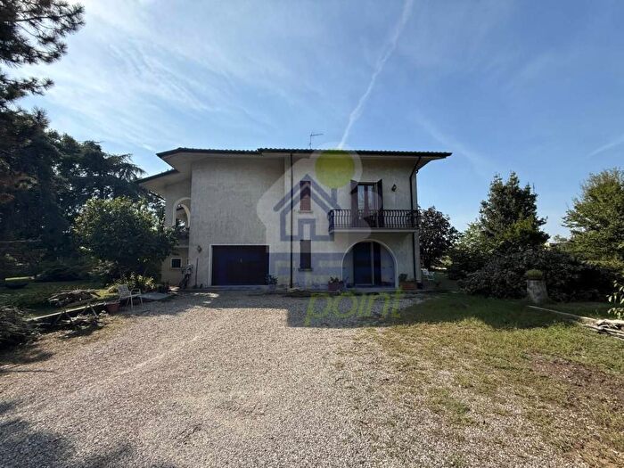 Casa con 6 locali in vendita in VIA CA DE BRUNI, Roncadello, Casalmaggiore