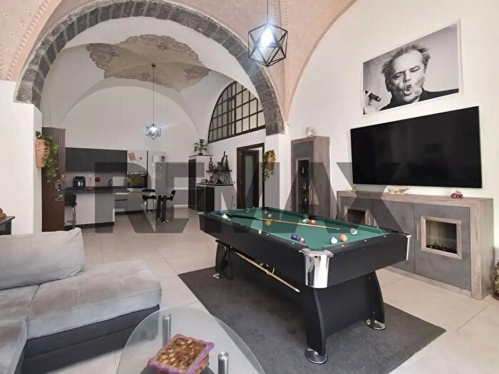 Casa quadrilocale in vendita in Via Giuseppe Garibaldi, Giarre