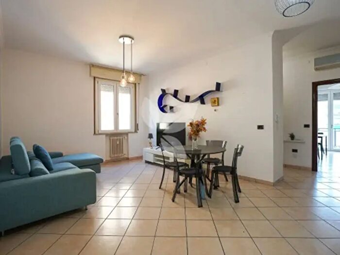 Appartamento trilocale in vendita in Via Gaetano Callani, Parma