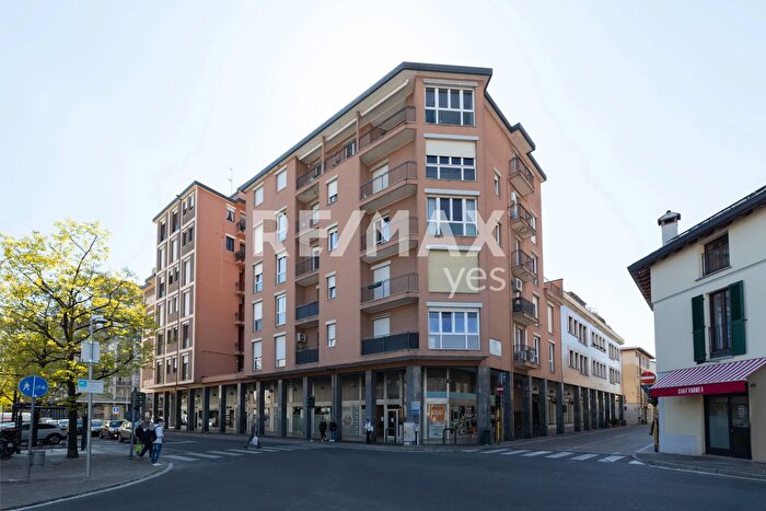 Appartamento quadrilocale in vendita in Corso Giacomo Matteotti, Seregno