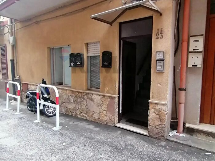 Appartamento con 6 locali in vendita in Via Passo dApi, Monreale