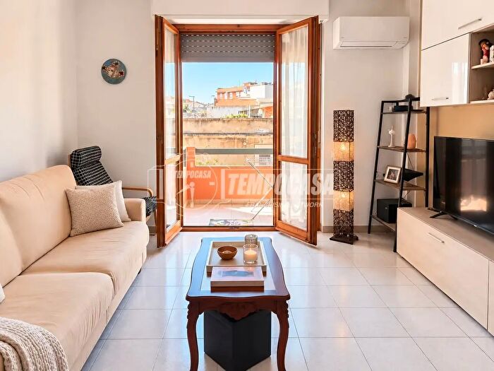 Appartamento trilocale in vendita in Via Conte Rosso, Cagliari