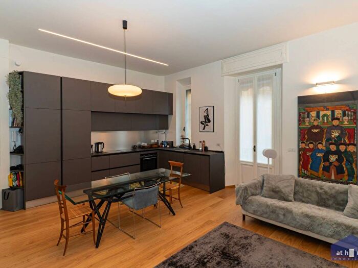 Appartamento bilocale in affitto in Via Giuseppe Compagnoni, Plebisciti Susa, Milano