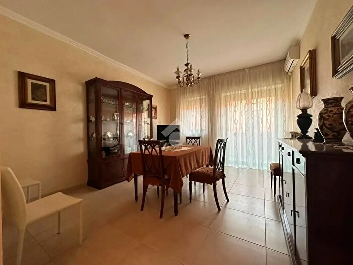 Appartamento con 5 locali in vendita in Via Venticinque Aprile, Cerignola