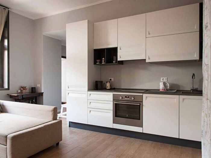 Appartamento bilocale in affitto in Via Antonio Tolomeo Trivulzio, De Angeli, Milano