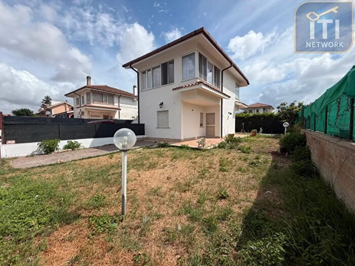 Casa trilocale in vendita in Via Tagliamento, Ardea