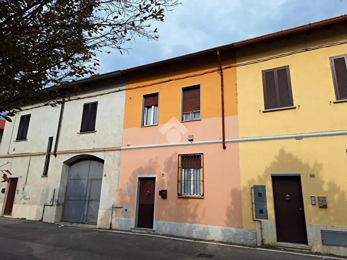 Appartamento bilocale in vendita in Via Volta, Desio