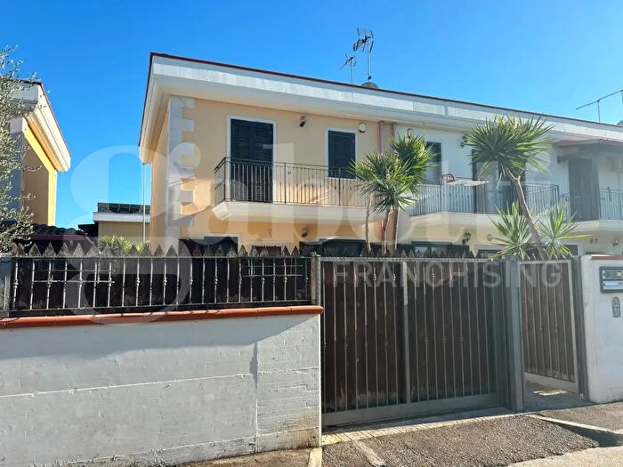 Casa trilocale in vendita in Via Dina Bertone Jovine, Margherita Di Savoia