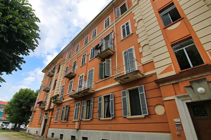 Appartamento quadrilocale in vendita in Via Giovanni Battista Cagliero, Casale Monferrato