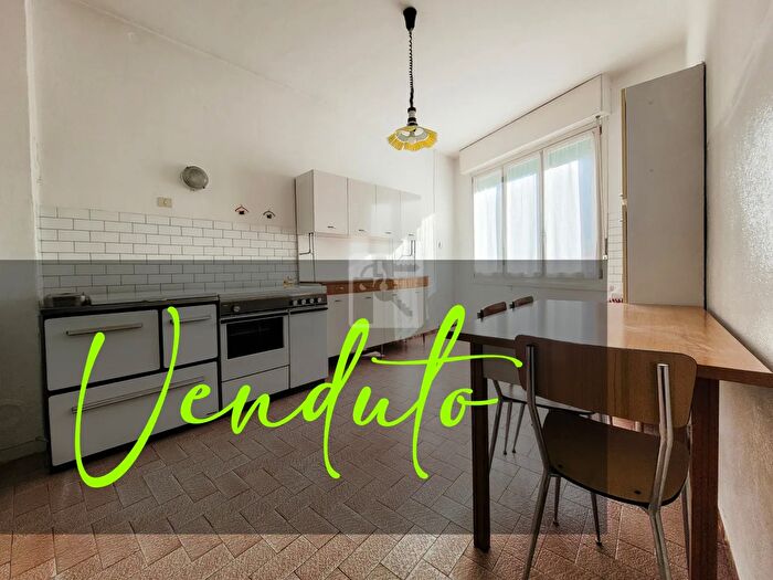 Appartamento trilocale in vendita in Via Mazzini, Dro