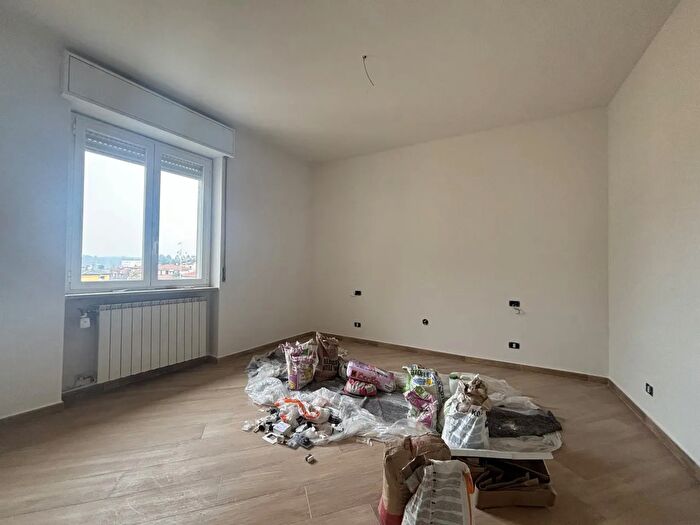 Appartamento trilocale in vendita in Via Leonardo da Vinci, Gorla Maggiore