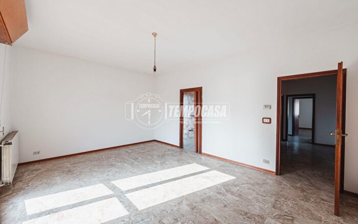 Appartamento quadrilocale in vendita in Viale Michelangelo, Savignano Sul Panaro