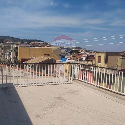 Appartamento bilocale in vendita in Via Principe Branciforte, Militello In Val Di Catania