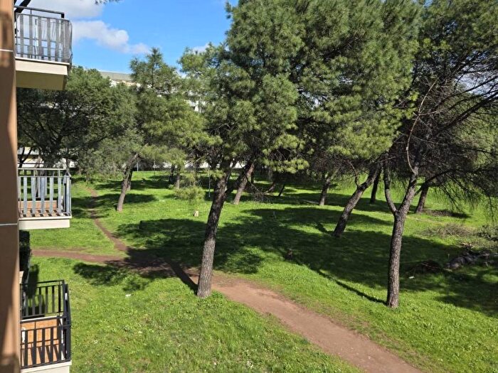 Appartamento quadrilocale in affitto in Via Libero Leonardi, Cinecittà, Roma