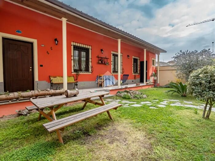 Case in Vendita e in Affitto - 2