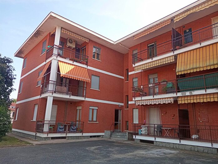 Appartamento trilocale in vendita in Via del Lobetto, Poirino