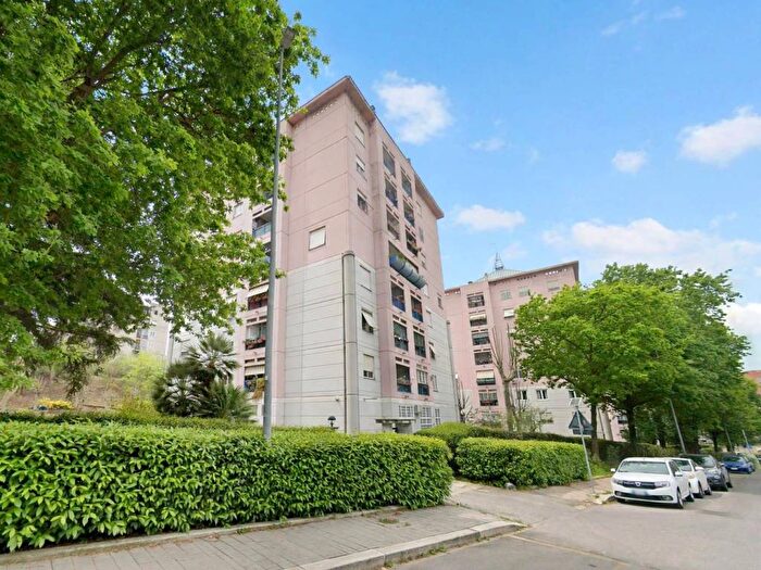 Appartamento trilocale in vendita in Via Monte Grimano, Fidene, Roma