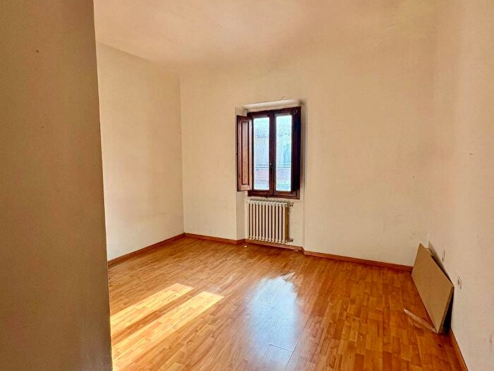 Appartamento quadrilocale in affitto in Via Giuseppe Garibaldi, Centro, Poggio a Caiano