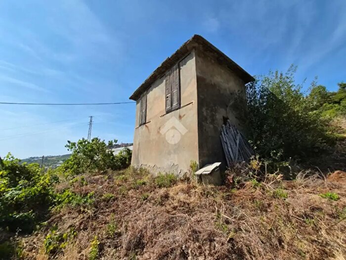Casa trilocale in vendita in Strada San Pietro, Sanremo