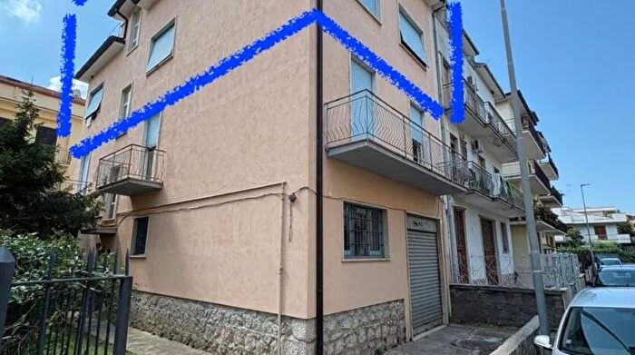 Appartamento con 5 locali in vendita in Via Marco Minghetti Fondi Centro, Fondi