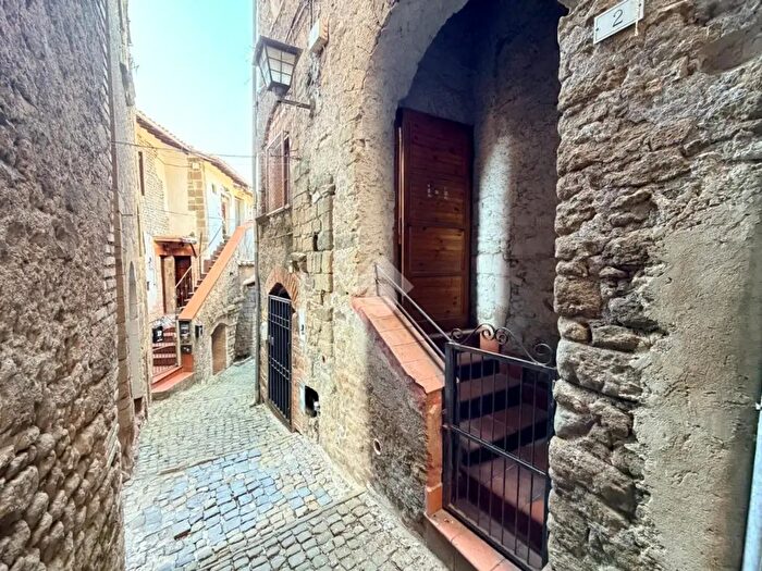 Appartamento trilocale in vendita in Via Rapello, Cave