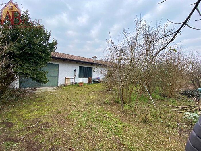 Casa monolocale in vendita in Strada della Pescatora, Vigevano