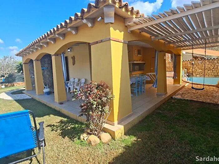 Casa con 5 locali in vendita in Vico I Marmilla, Castiadas