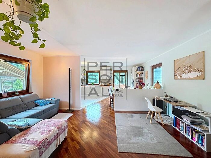 Casa con 10 locali in vendita in Altavalle