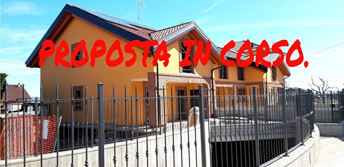 Casa con 6 locali in vendita in Via Martiri della Liberta, San Maurizio Canavese