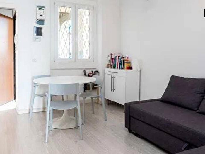 Appartamento bilocale in affitto in Via Padova, Pasteur, Milano