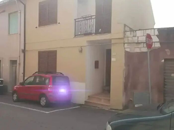 Casa con 6 locali in vendita in Via Vittorio Emanuele III, Magomadas