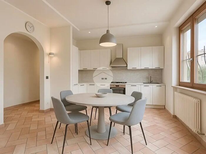 Appartamento trilocale in vendita in Via Ubaldo Marchi, Rimini