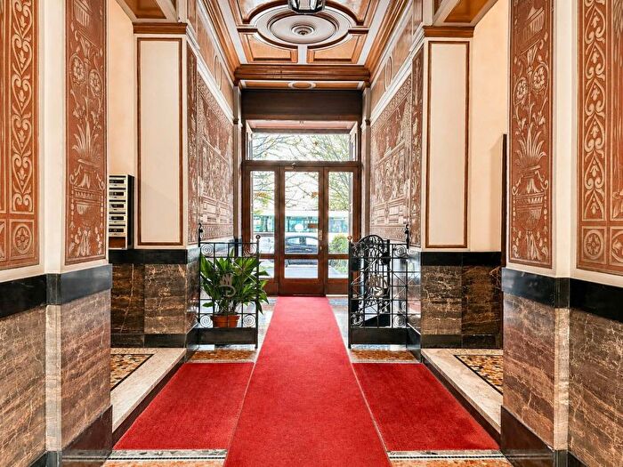 Appartamento bilocale in affitto in Washington, Milano