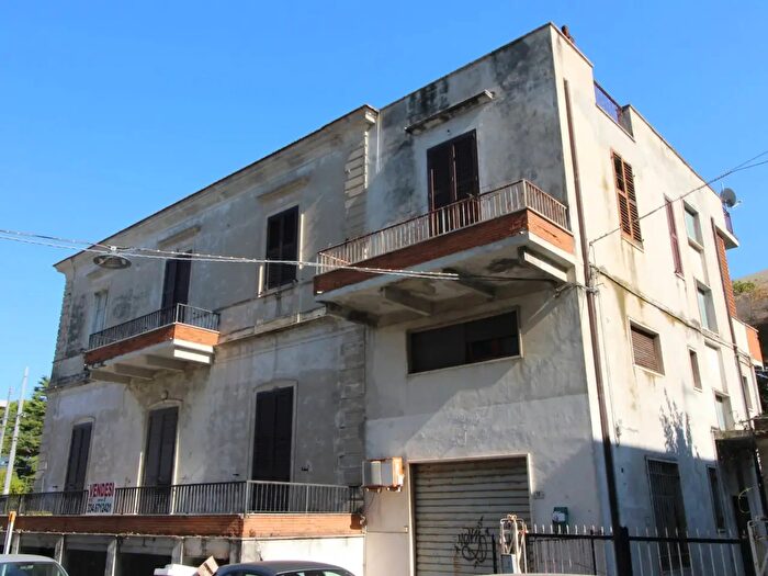 Appartamento con 5 locali in vendita in Canale Doria, Roseto Degli Abruzzi