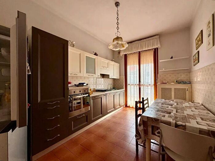 Appartamento quadrilocale in vendita in Via Paolo Sacco, Alessandria