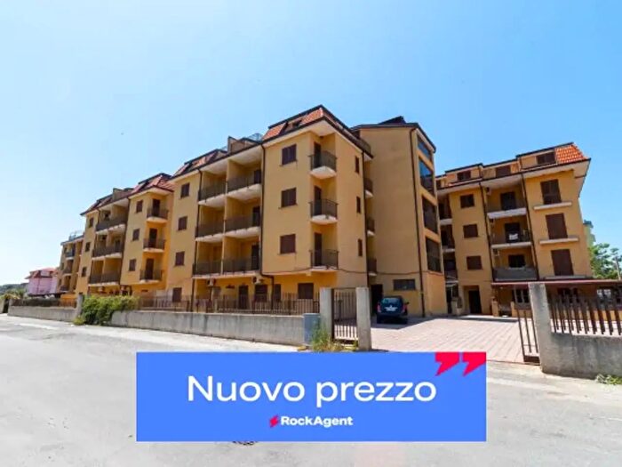 Casa trilocale in vendita in Via Cavour, Nocera Terinese