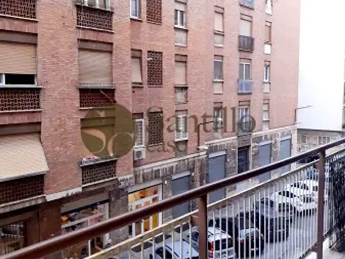 Appartamento bilocale in vendita in Via Tuscolana, Roma