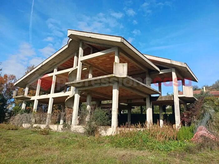 Casa in vendita in Via Circonvallazione Snc, Strangolagalli