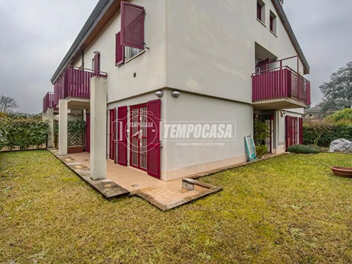 Appartamento quadrilocale in vendita in Via Camillo Benso Conte di Cavour, Cernusco Sul Naviglio