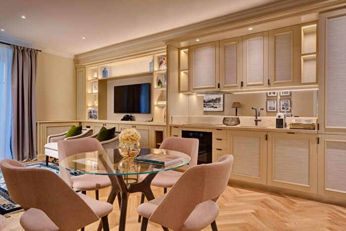 Appartamento quadrilocale in vendita in Via del Corso, Firenze