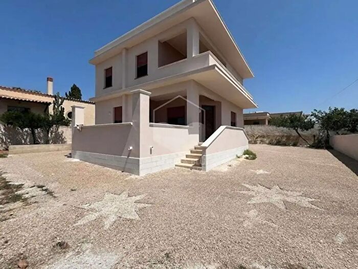 Casa con 5 locali in vendita in Cda Ciancio, Marsala