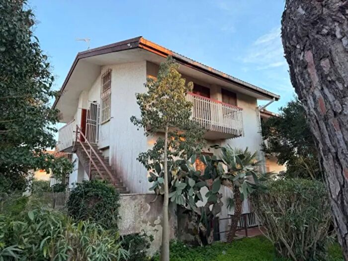 Casa quadrilocale in vendita in Via Severino Ferrari, Anzio