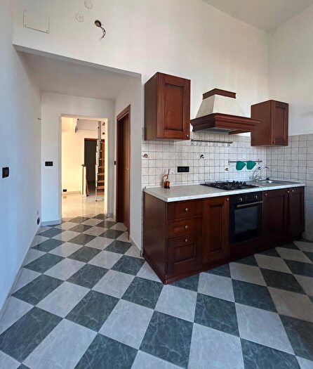 Appartamento trilocale in vendita in Ivoli, Livorno