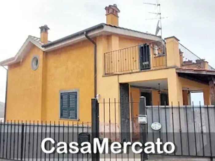 Appartamento trilocale in vendita in Via Valle Vergine, Rocca Di Papa