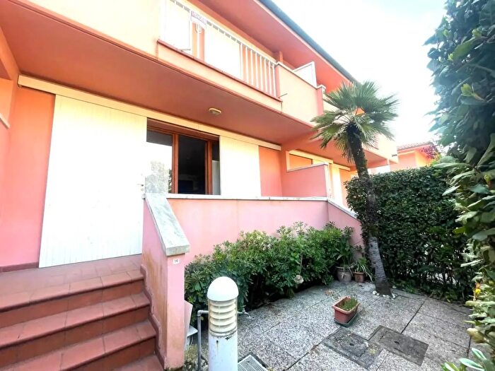 Casa trilocale in vendita in Ngomare di Le, Massa