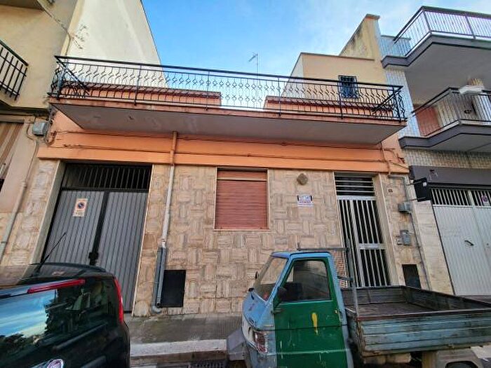 Appartamento con 5 locali in vendita in Andria