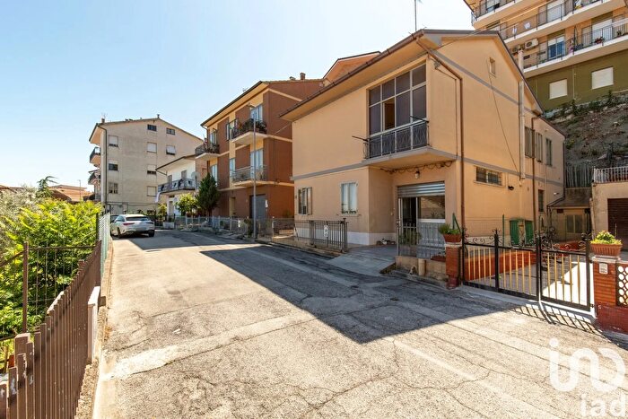 Casa con 7 locali in vendita in Via Romagna, SantElpidio A Mare