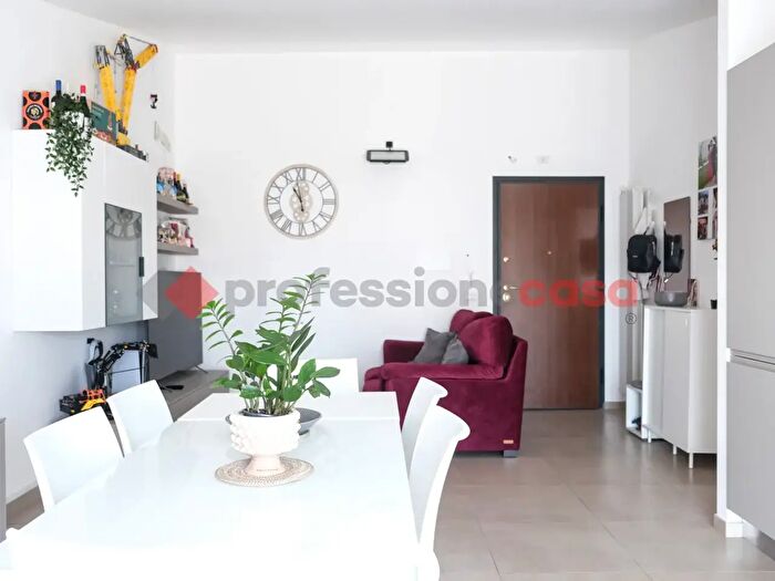 Appartamento trilocale in vendita in Via Siracusano, Venetico
