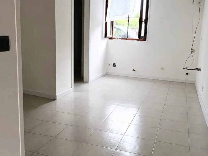 Appartamento monolocale in affitto in Via Edmondo De Amicis, Vigevano